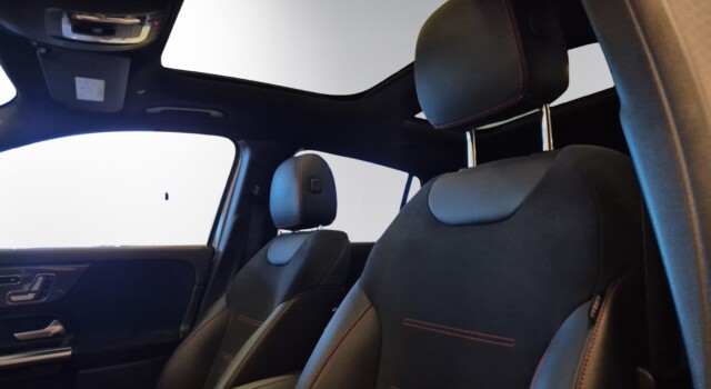 MERCEDES-BENZ GLA 250 e AMG Line 8G-DCT