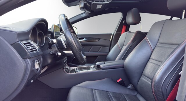 MERCEDES-BENZ CLS 500 4Matic