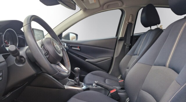 MAZDA 2 SKYACTIV-G 90 Mild Hybrid Revolution