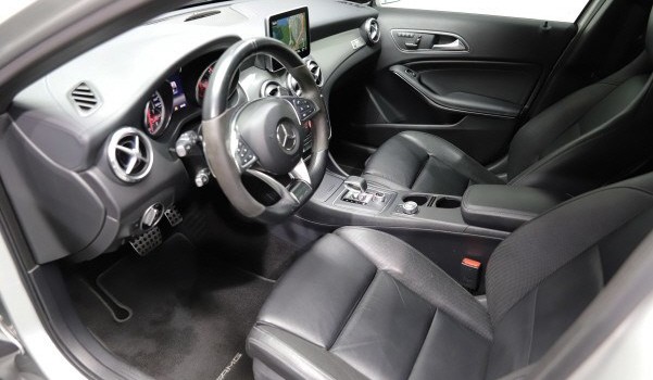 MERCEDES-BENZ GLA 45 AMG 4Matic