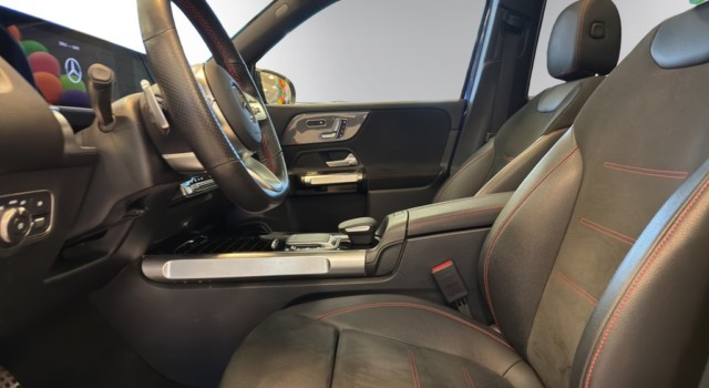 MERCEDES-BENZ GLB 220 d AMG Line 4 MAT.