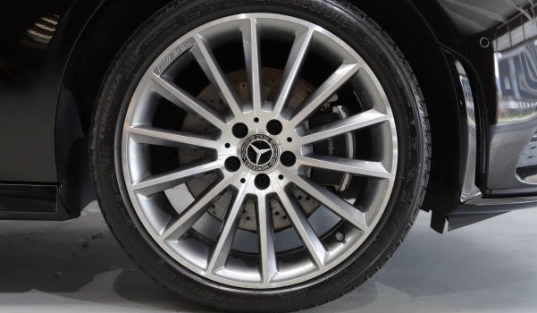 MERCEDES-BENZ CLA 250 e AMG Line