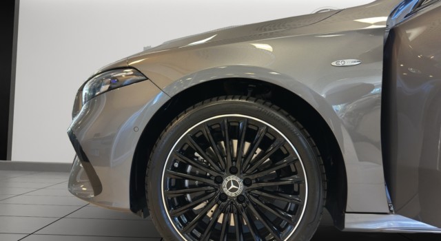 MERCEDES-BENZ A 250 e EQ Star 8G-DCT