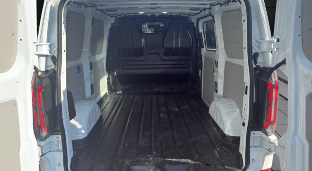 FORD TRANSIT CUSTOM Van 320 L1H1 65kWh Trend