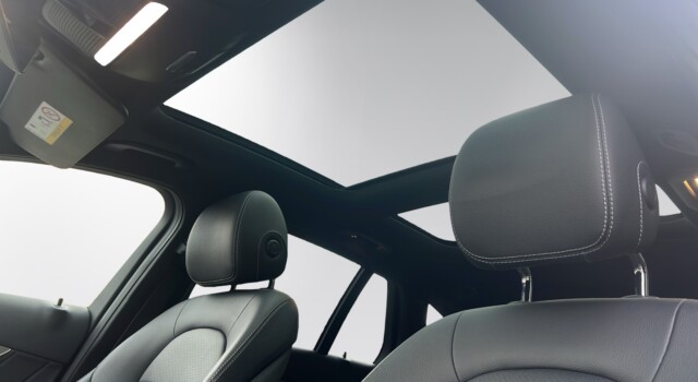 MERCEDES-BENZ C 200 Swiss Star AMG Line 4M 9G-Tronic