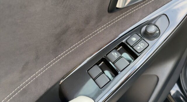 MAZDA 2 G 90 Revolution