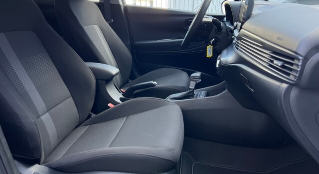 HYUNDAI i20 1.0 T-GDi Amplia DCT