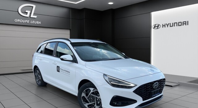 HYUNDAI i30 1.5 T-GDi Amplia 48V MH DCT