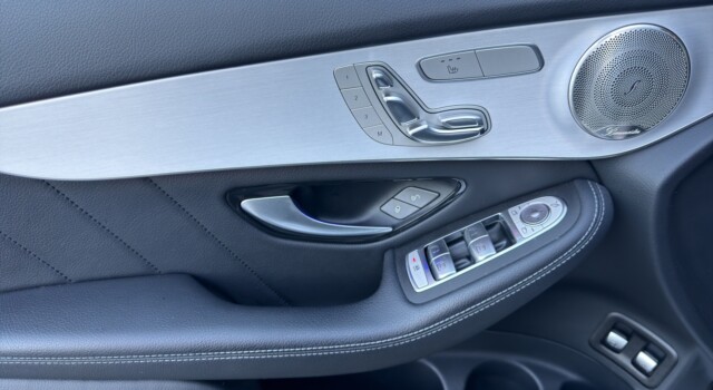 MERCEDES-BENZ GLC 300 GLC Coupé 300 e AMG Line Plus 9G-Tronic