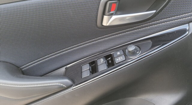 MAZDA 2 SKYACTIV-G 90 Mild Hybrid Revolution