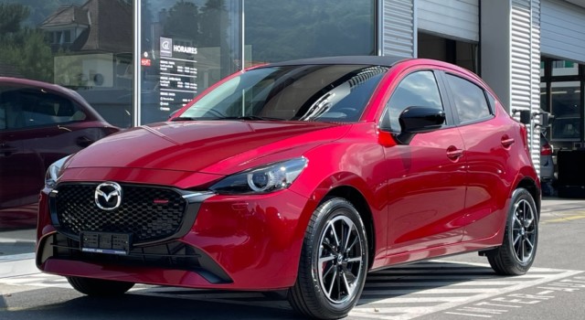 MAZDA 2 SKYACTIV-G 90 Homura Aka Automat