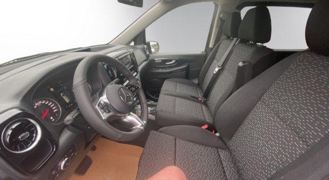 MERCEDES-BENZ VITO 119 CDI Lang Tourer 9G-Tronic 4M Select 9 places
