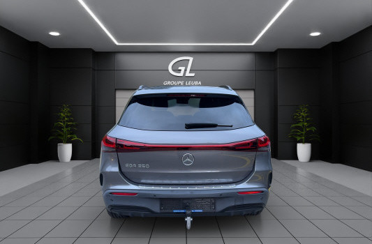 MERCEDES-BENZ EQA 250 AMG Line AMG Line