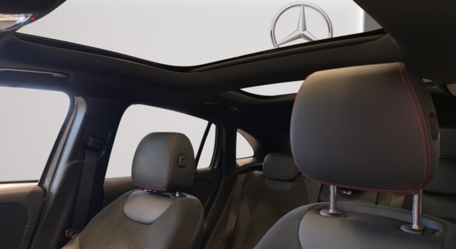 MERCEDES-BENZ GLA 250 4Matic 8G-DCT