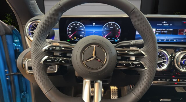 MERCEDES-BENZ CLA 250 4Matic 8G-DCT