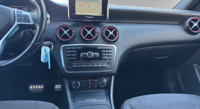 MERCEDES-BENZ A 250 Sport 7G-DCT
