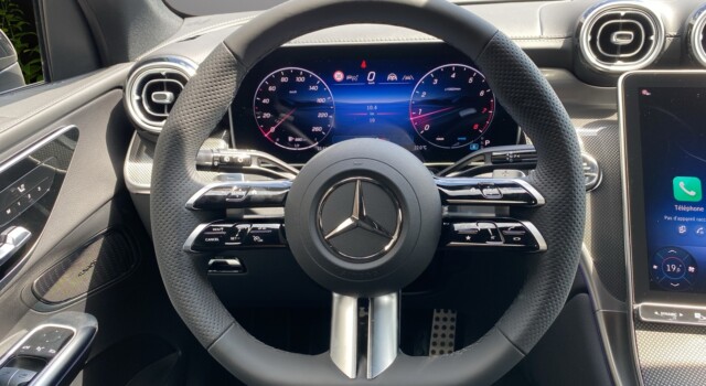 MERCEDES-BENZ GLC 300 4Matic 9G-Tronic