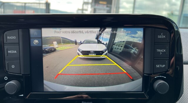 HYUNDAI i10 1.2 Amplia Aut.