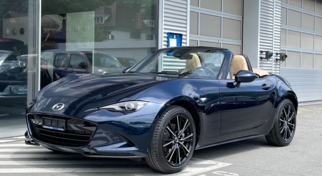 MAZDA MX-5 Skyactiv-G 184 Kazari