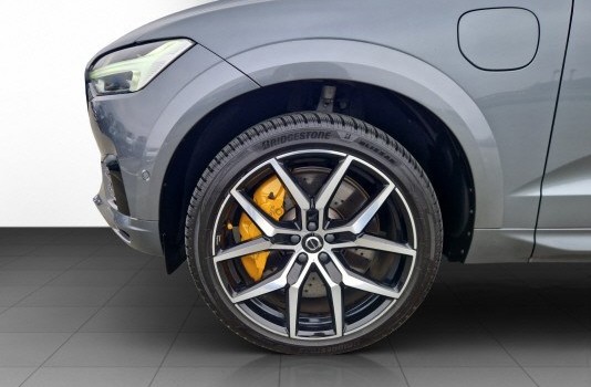 VOLVO XC60 T8 eAWD Polestar