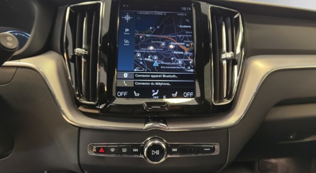 VOLVO XC60 B4 D AWD R-Design