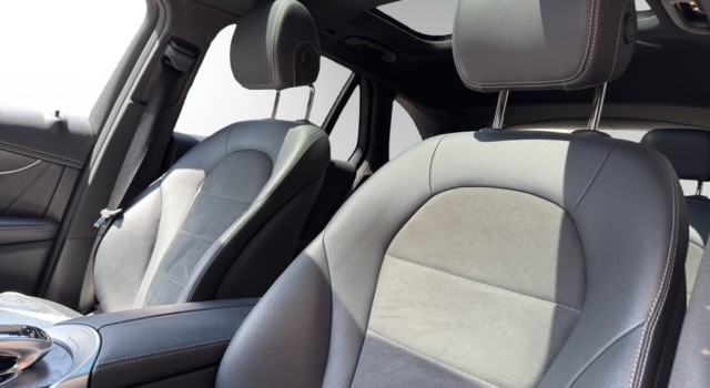 MERCEDES-BENZ GLC 250 AMG Line 4Matic 9G-Tronic