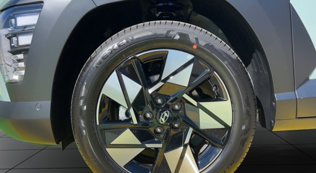 HYUNDAI KONA 1.6 GDi HEV Amplia DCT