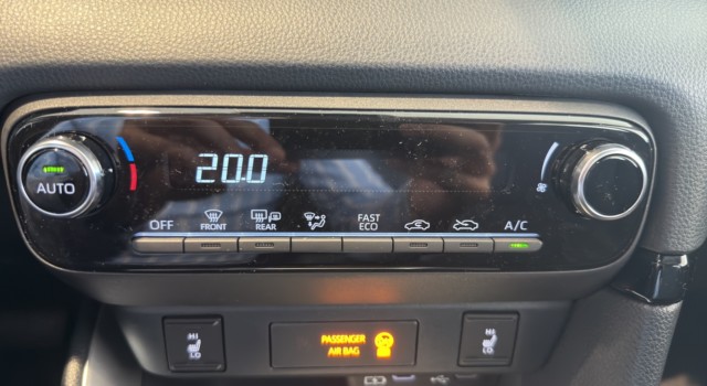 MAZDA 2 Hybrid Exclusive-line