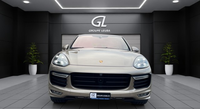 PORSCHE CAYENNE GTS