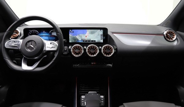 MERCEDES-BENZ EQA 250