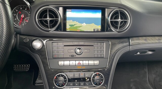 MERCEDES-BENZ SL 400 9G-Tronic