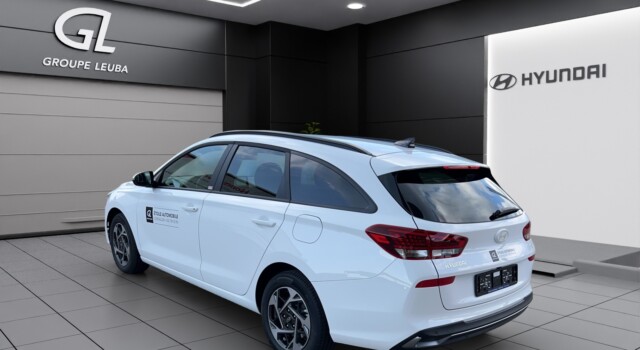 HYUNDAI i30 1.5 T-GDi Amplia 48V MH DCT