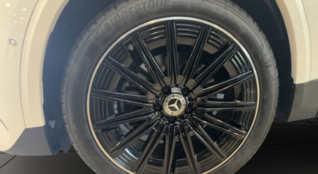 MERCEDES-BENZ GLA 220 4Matic 8G-DCT