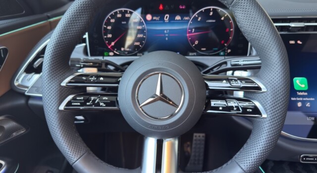 MERCEDES-BENZ E 220 d 4Matic 9G-Tronic