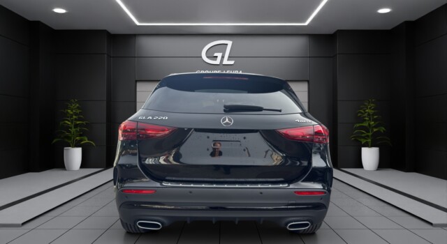 MERCEDES-BENZ GLA 220 4Matic 8G-DCT