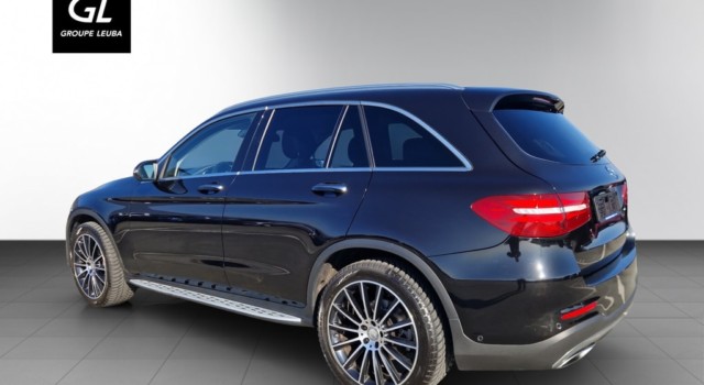 MERCEDES-BENZ GLC 250 AMG Line 4Matic