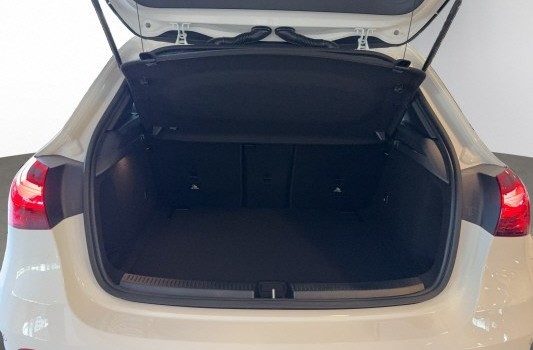 MERCEDES-BENZ A 200 Night Star 7G-DCT