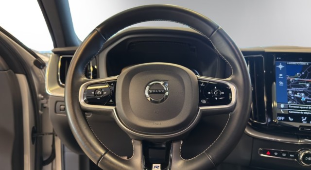 VOLVO XC60 B4 D AWD R-Design