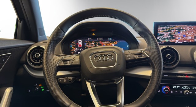 AUDI Q2 40 TFSI S line Attr qu