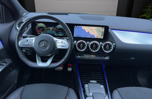 MERCEDES-BENZ EQA 250 AMG Line AMG Line