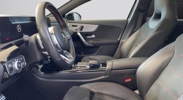 MERCEDES-BENZ A 200 AMG Line 7G-DCT