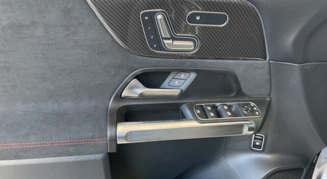 MERCEDES-BENZ GLB 250 4Matic 8G-Tronic