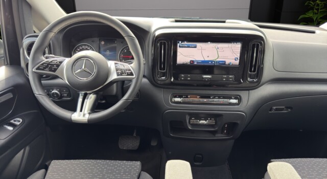 MERCEDES-BENZ VITO 116 CDI Lang Select Family Tourer 4Matic 9G-Tronic