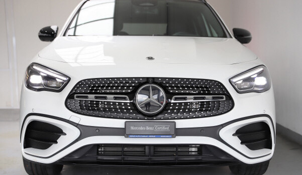 MERCEDES-BENZ GLA 220 d 4Matic 8G-DCT