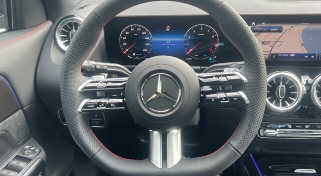 MERCEDES-BENZ GLA 220 4Matic 8G-DCT