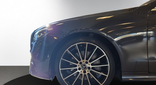 MERCEDES-BENZ E 200 Cabriolet 4Matic AMG Line 9G-Tronic