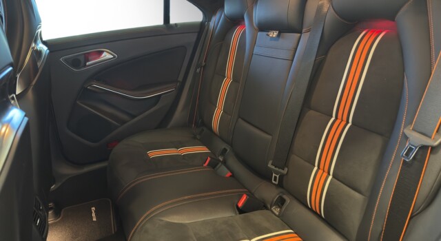 MERCEDES-BENZ CLA 45 AMG 4Matic Speedshift