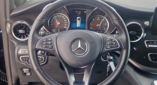 MERCEDES-BENZ V 220 d lang 4Matic 9G-Tronic