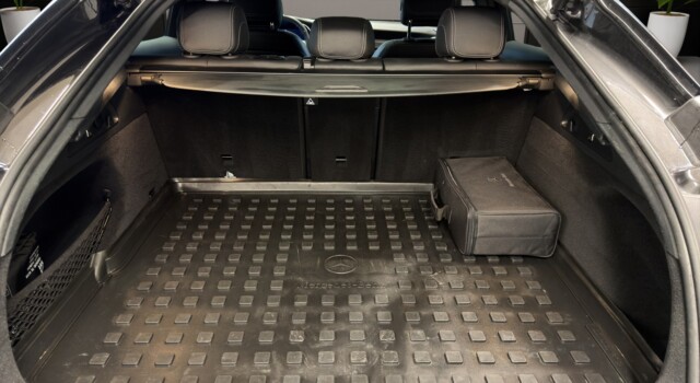 MERCEDES-BENZ GLC 300 GLC Coupé 300 e AMG Line Plus 9G-Tronic