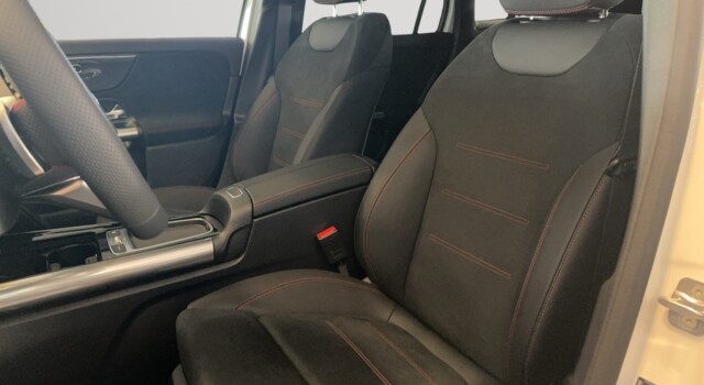 MERCEDES-BENZ GLA 220 4Matic 8G-DCT